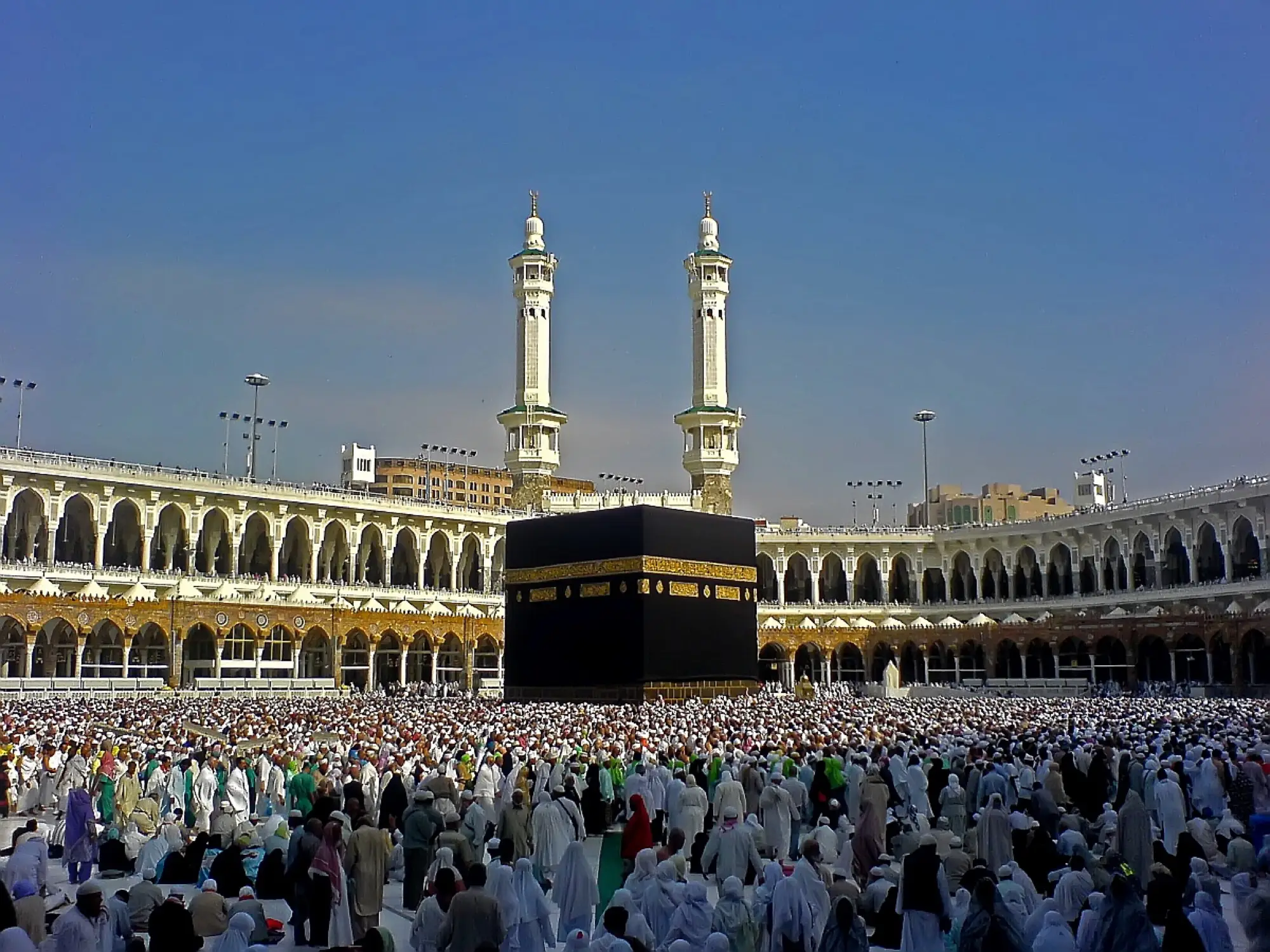 Pilgrims performing tawaf around the Kaaba at Masjid al-Haram for Umrah